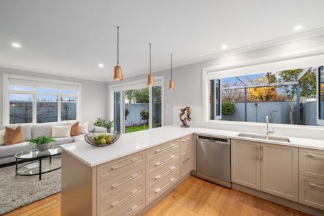 Photo of property in 42 Normans Road, Strowan, Christchurch, 8052