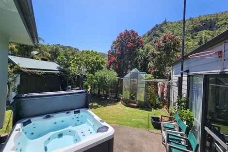 Photo of property in 111 Pinewood Court, Matarangi, Whitianga, 3592