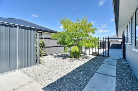 Photo of property in 13 Batchelor Place, Kaiapoi, 7630