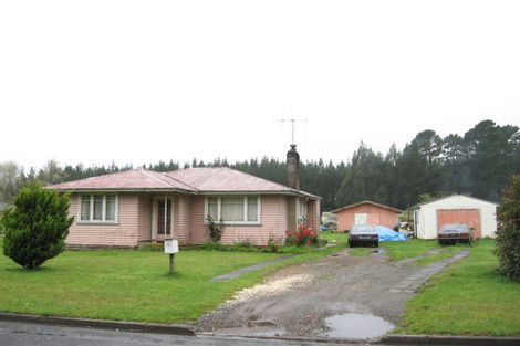 Photo of property in 35 Dumfries Road, Tokoroa, 3420