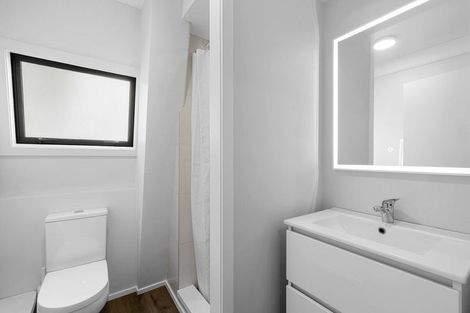 Photo of property in 87 Cumberland Street, Welbourn, New Plymouth, 4312