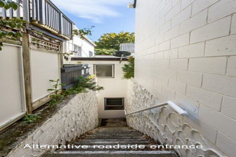 Photo of property in Sherwood Mews, 28z Bidwill Street, Mount Cook, Wellington, 6021