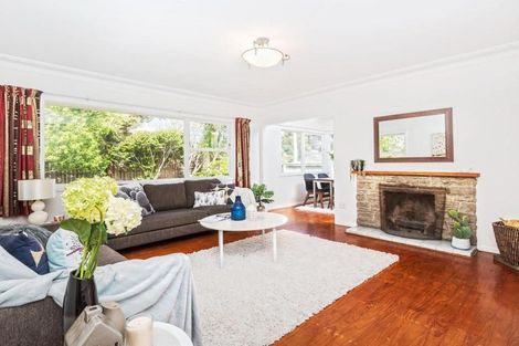 Photo of property in 6 Gill Avenue, Te Atatu Peninsula, Auckland, 0610