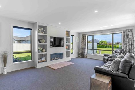 Photo of property in 18 Longwood Drive, Winton, 9720