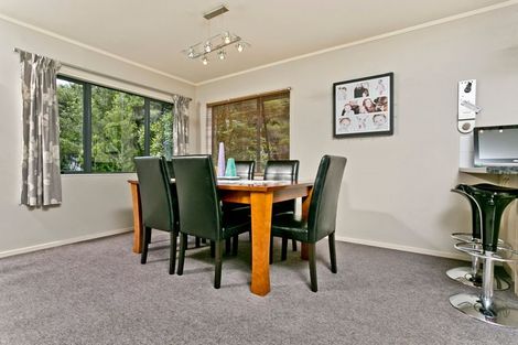 Photo of property in 2/32 Glendhu Road, Bayview, Auckland, 0629