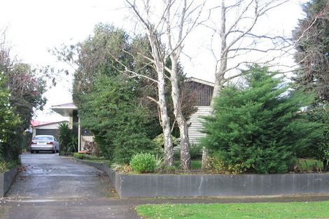 Photo of property in 9 Mokau Place, Terrace End, Palmerston North, 4410