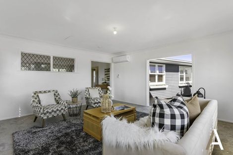 Photo of property in 80 La Trobe Street, Pakuranga Heights, Auckland, 2010