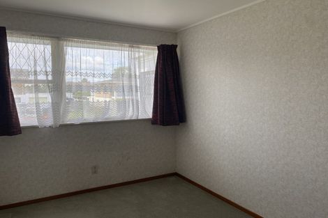 Photo of property in 2/7 Cascades Road, Pakuranga Heights, Auckland, 2010