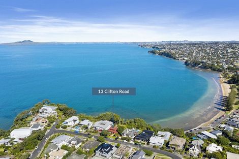 Photo of property in 13 Clifton Road, Browns Bay, Auckland, 0630