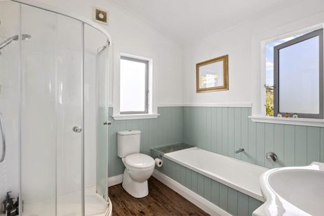 Photo of property in 28 Cooper Street, Karori, Wellington, 6012