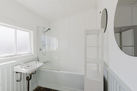 Photo of property in 1/30 Bulteel Street, New Plymouth, 4310