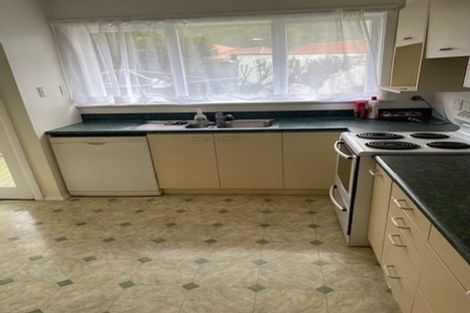 Photo of property in 5 Oxford Street, Tawa, Wellington, 5028