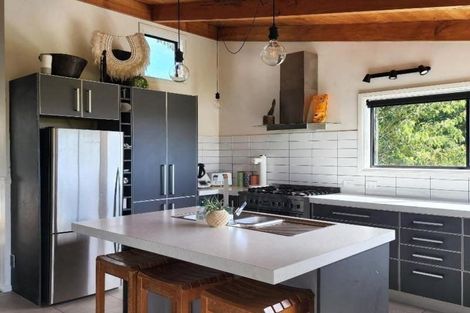 Photo of property in 5 Butlers Lane, Oakura, 4314