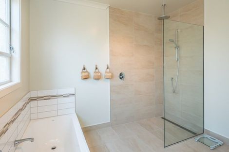 Photo of property in 12 Frances Street, Waikanae Beach, Waikanae, 5036