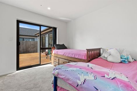 Photo of property in 13 Hard Beech Street, Takanini, 2110