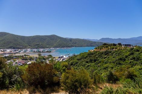 Photo of property in 42 Waimarama Street, Waikawa, Picton, 7220