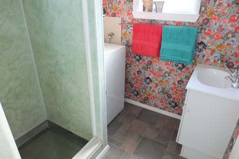 Photo of property in 27 Roore Street, Foxton Beach, Foxton, 4815