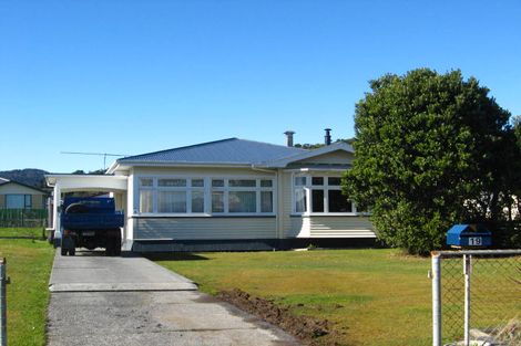 Photo of property in 19 Parfitt Place, Greymouth, 7805