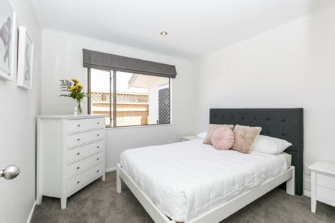 Photo of property in 4 West Place, Greenmeadows, Napier, 4112