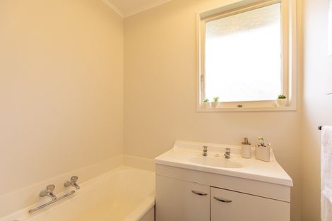 Photo of property in 7a Wordsworth Crescent, Maraenui, Napier, 4110