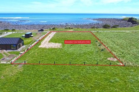 Photo of property in 304 Coast Road, Warea, 4381
