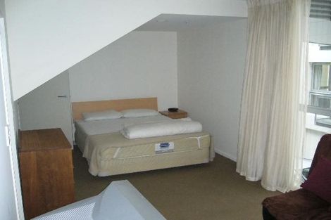 Photo of property in Terrace Heights Apartments, 2/163p The Terrace, Wellington Central, Wellington, 6011
