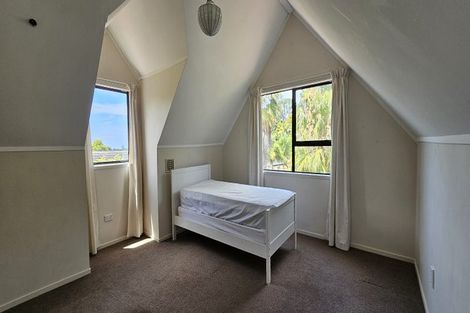 Photo of property in 1/32 Palliser Lane, Browns Bay, Auckland, 0630