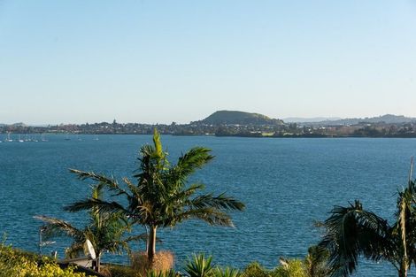 Photo of property in 12 Bucklands Beach Road, Bucklands Beach, Auckland, 2012