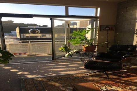 Photo of property in Mondrian Townhouses, 2/24 Hanson Street, Mount Cook, Wellington, 6021