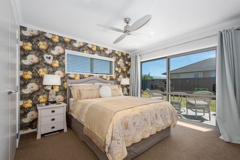 Photo of property in 14 Kamahi Crescent, Papamoa Beach, Papamoa, 3118