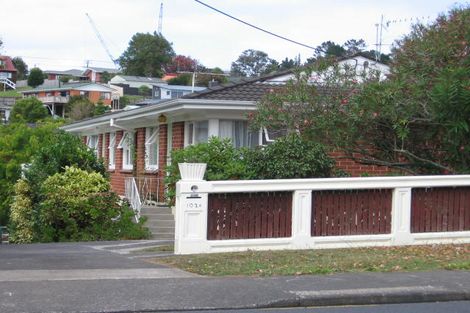 Photo of property in 102 Godley Road, Green Bay, Auckland, 0604