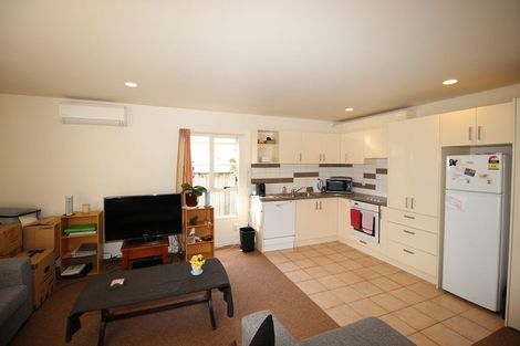 Photo of property in 2/57 Gladstone Road, Northcote, Auckland, 0627