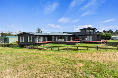 Photo of property in 216 Riverhead Road, Kumeu, 0892