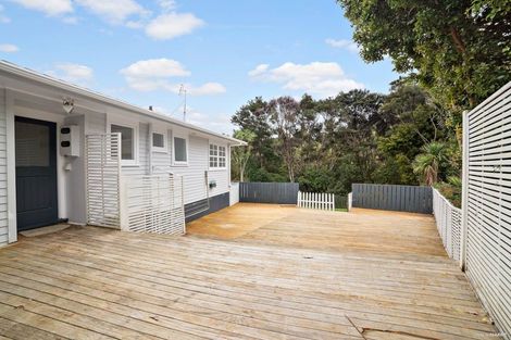 Photo of property in 32 Spinella Drive, Bayview, Auckland, 0629