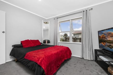 Photo of property in 101 Raglan Street, Mangere East, Auckland, 2024