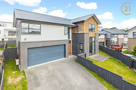 Photo of property in 18 Hirimate Place, Flat Bush, Auckland, 2019