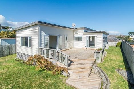 Photo of property in 4a Huia Road, Raumati Beach, Paraparaumu, 5032
