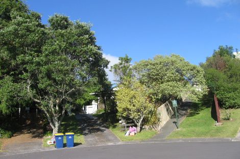 Photo of property in 13 Ondine Place, Glenfield, Auckland, 0629