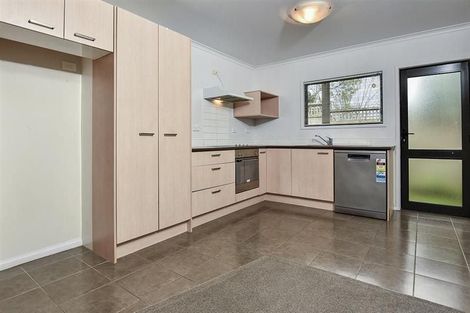 Photo of property in 25/94 Glengarry Road, Glen Eden, Auckland, 0602