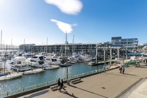 Photo of property in Fountain Court, 2/48d Oriental Parade, Oriental Bay, Wellington, 6011