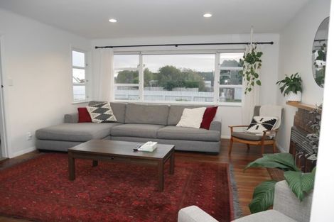 Photo of property in 21 Mazengarb Road, Paraparaumu Beach, Paraparaumu, 5032