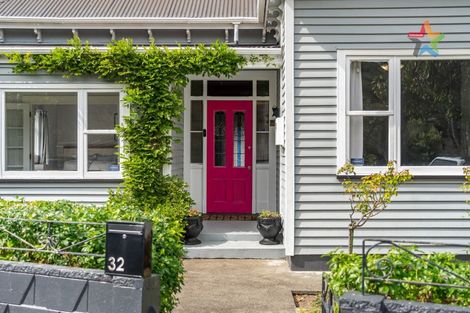 Photo of property in 32 Riddlers Crescent, Petone, Lower Hutt, 5012