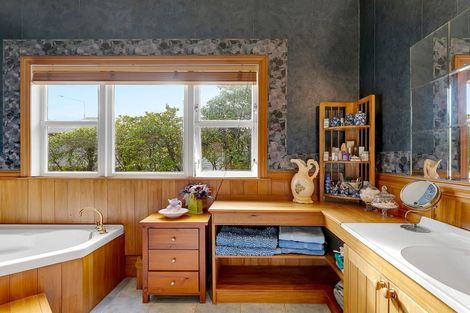 Photo of property in 32 Princess Street, Ranui, Porirua, 5024