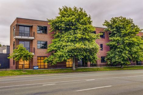 Photo of property in 102/3 Village Quarter Lane, Frankton, Hamilton, 3204