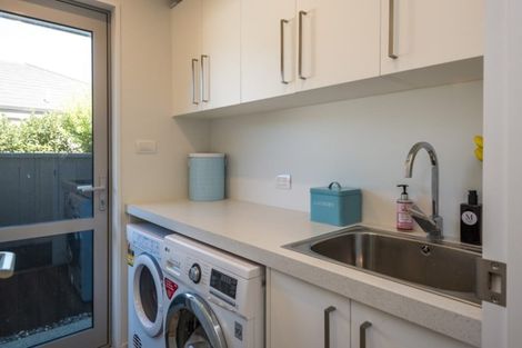 Photo of property in 77 Waratah Street, Avondale, Christchurch, 8061