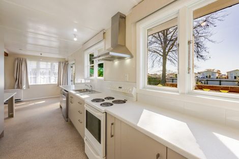 Photo of property in 1011 Saint Aubyn Street West, Saint Leonards, Hastings, 4120