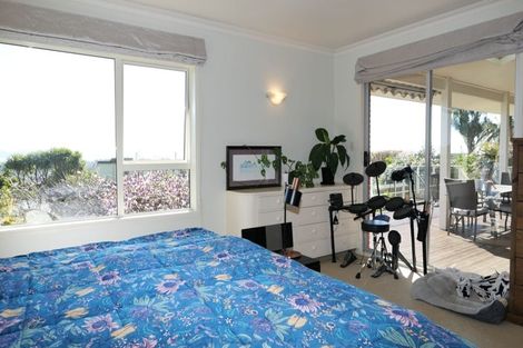 Photo of property in 8 Tui Crescent, Waikanae, 5036