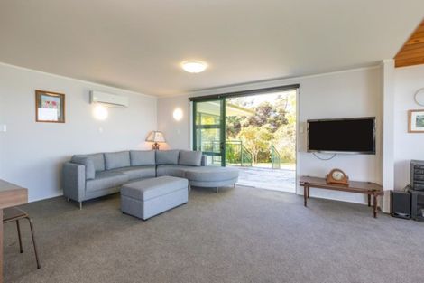Photo of property in 426 Leigh Road, Whangateau, 0985