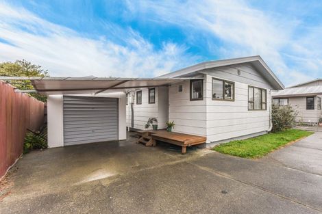 Photo of property in 2/5 Roto Street, Tahunanui, Nelson, 7011