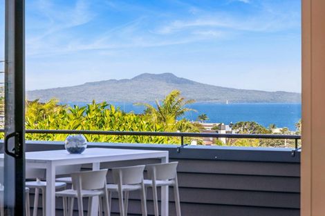 Photo of property in 5 Castor Bay Road, Castor Bay, Auckland, 0620